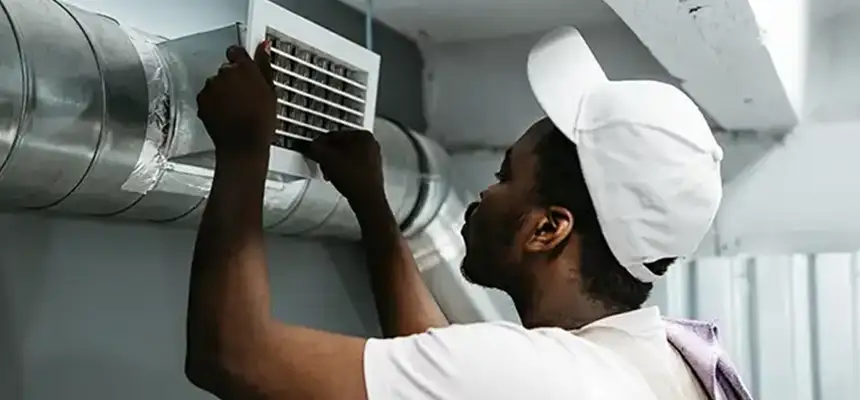 Our Licensed And Insured Cleaners in Evergreen Park, IL